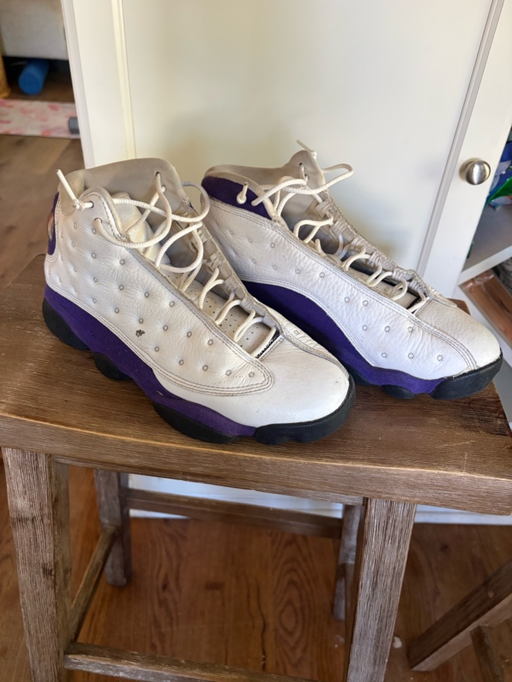 Jordan 13 Retro Lakers mens size 8.5